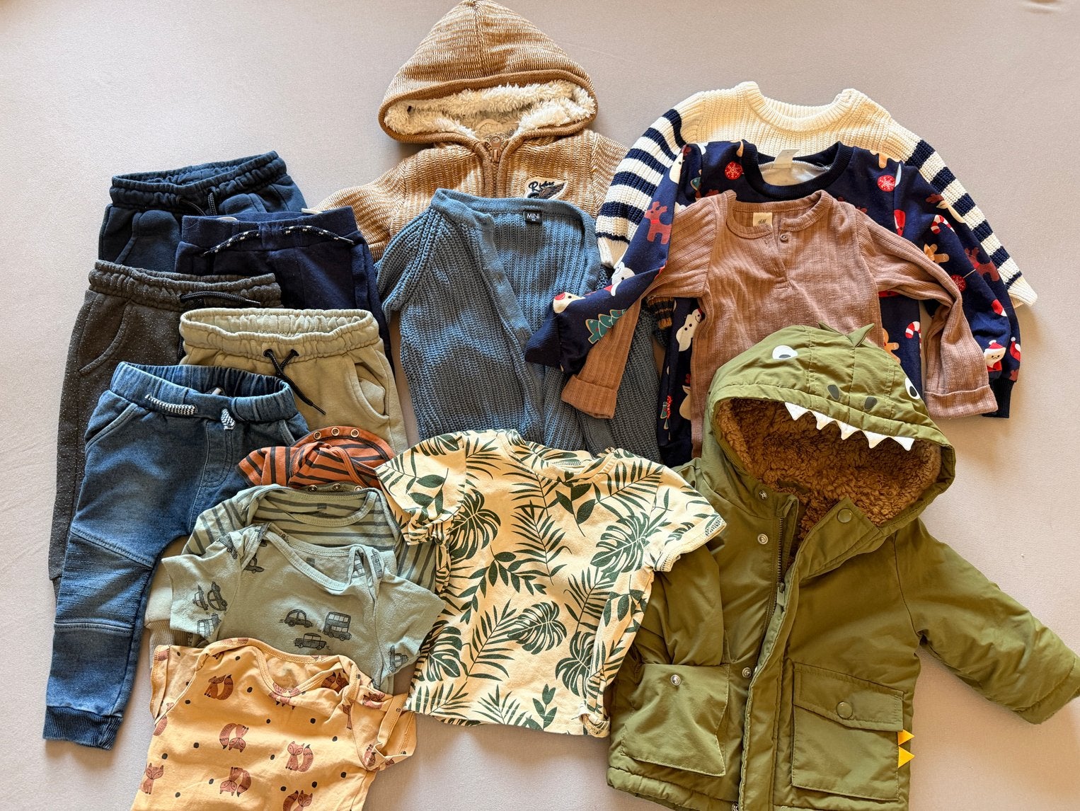 Kledingpakket baby jongen maat 74/80 (winterjas, truien, ves, Ophalen of Verzenden, Gebruikt, Jongetje