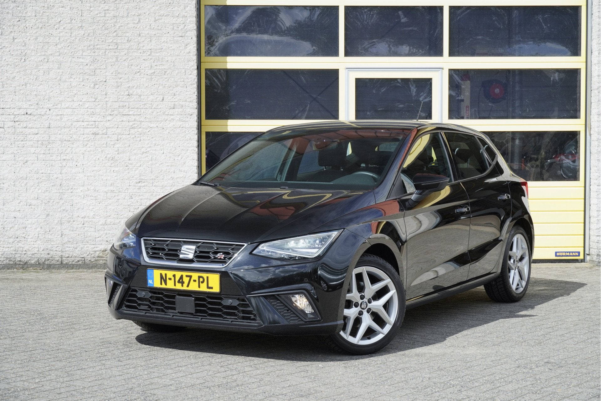 SEAT Ibiza 1.0 TSI 5drs FR Business Intense Plus BJ2021 Lmv, Auto's, Voorwielaandrijving, Dealer onderhouden, Stof, Gebruikt