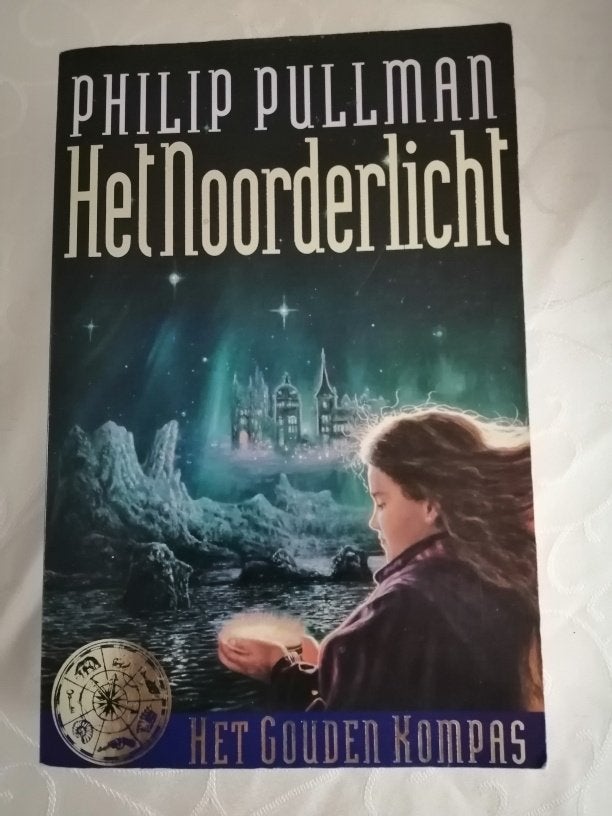 boek fantasy " Het Noorderlicht", Ophalen of Verzenden, Zo goed als nieuw