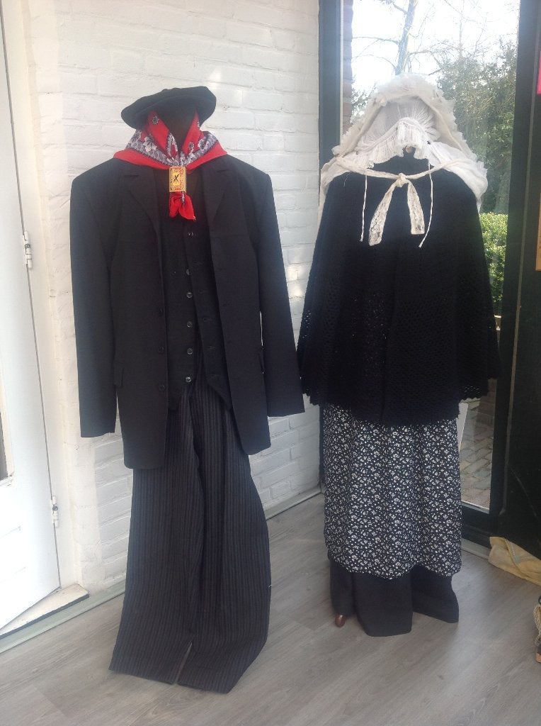 kleding voor boerenmert ff naor geffen, Kleding | Dames, Zwart, Maat 46/48 (XL) of groter, Ophalen of Verzenden, Onbekend