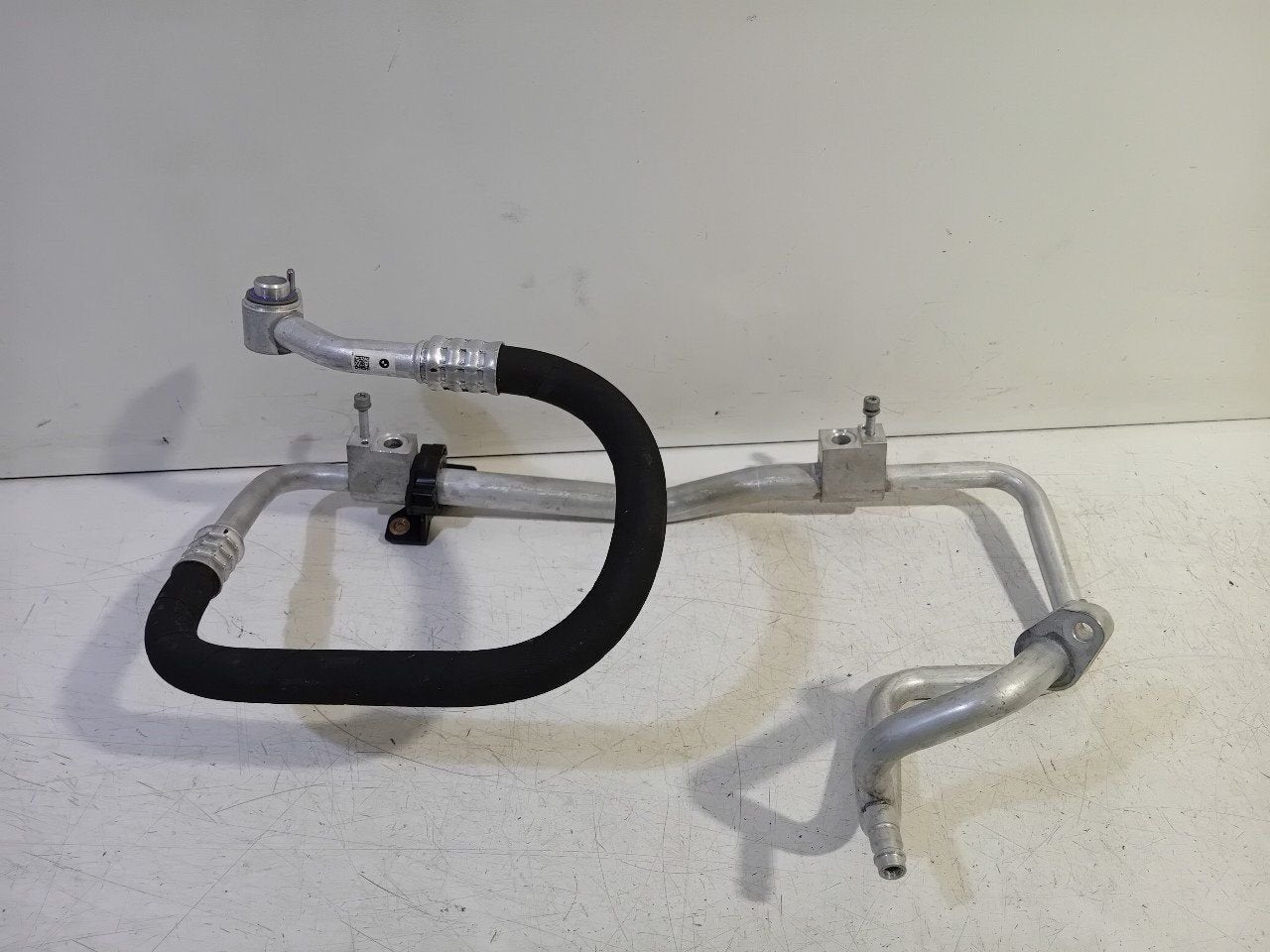 Airco leiding BMW iX, Onderdelen@venauto.nl, Van der Ven Autorecycling B.V., Gebruikt, Ettenseweg 76, 4706 PB Roosendaal, The Netherlands