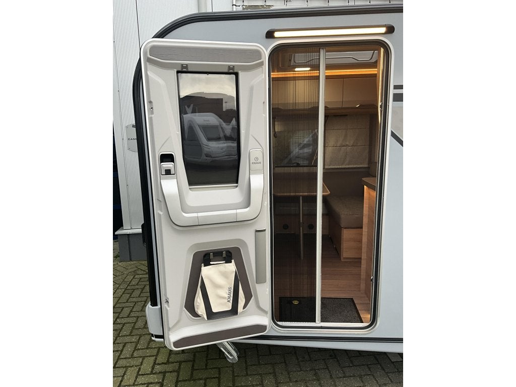 Knaus Sudwind 60 Years 420 QD 4 PERS-GRATIS MOVER, Schokbreker, Bedrijf, Treinzit, 5 tot 6 meter
