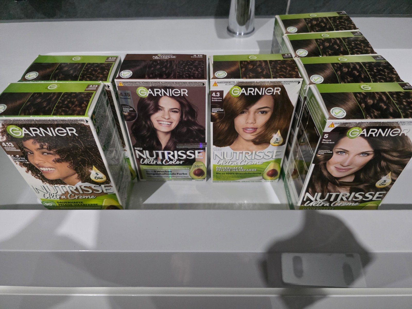 Nieuwe pakjes Garnier Nutrisse haarverf - diverse kleuren, Ophalen of Verzenden, Nieuw, Overige typen