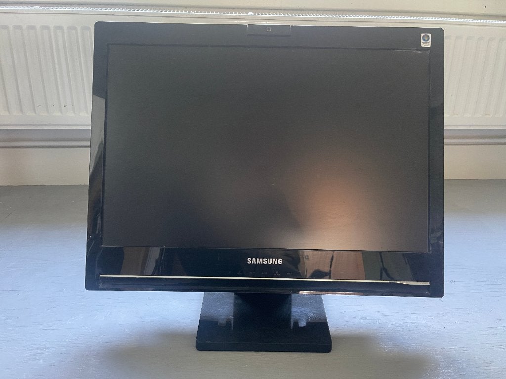 Samsung 22 inch monitor 225UW – webcam & USB – werkt goed, Ophalen, Gebruikt, 3 tot 5 ms, Hoofdtelefoonaansluiting