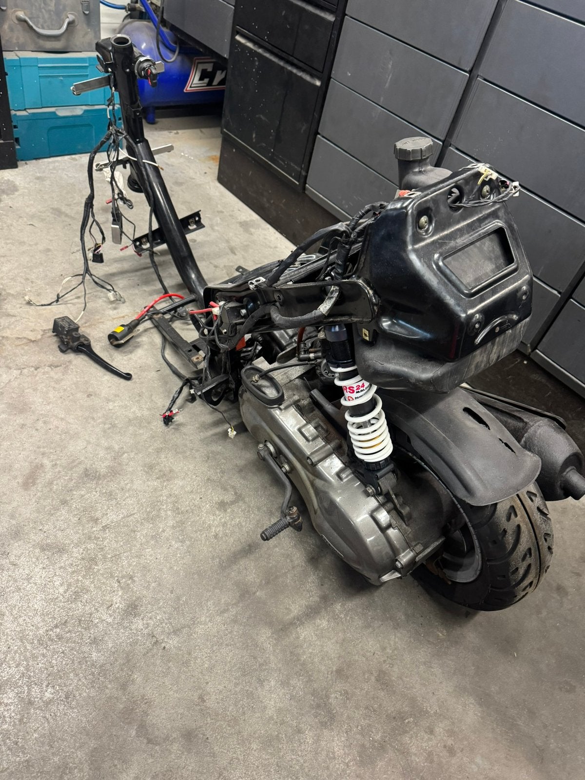 Zip 125cc project a1, Ophalen, Zo goed als nieuw, Zip