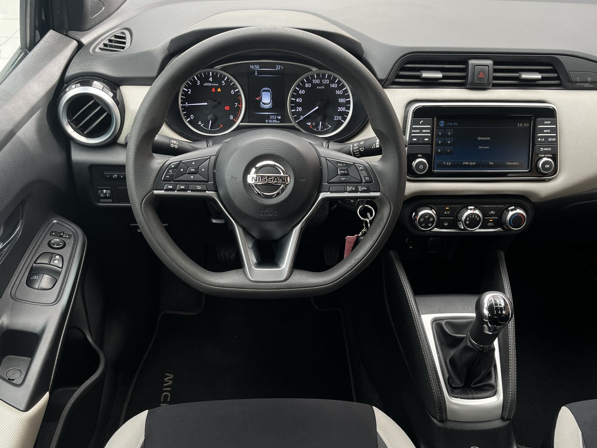 Nissan Micra 1.0L Acenta | Trekhaak afneembaar | Bluetooth |, 12 maanden, Stof, Gebruikt, Zwart