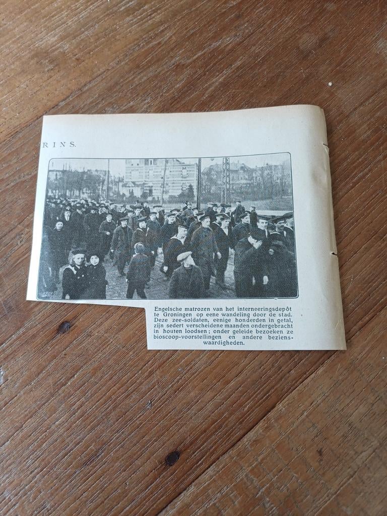 Knipsel Engelse matrozen interneringsdepot Groningen 1915, Verzamelen, Ophalen of Verzenden, Voor 1920, Knipsel(s)
