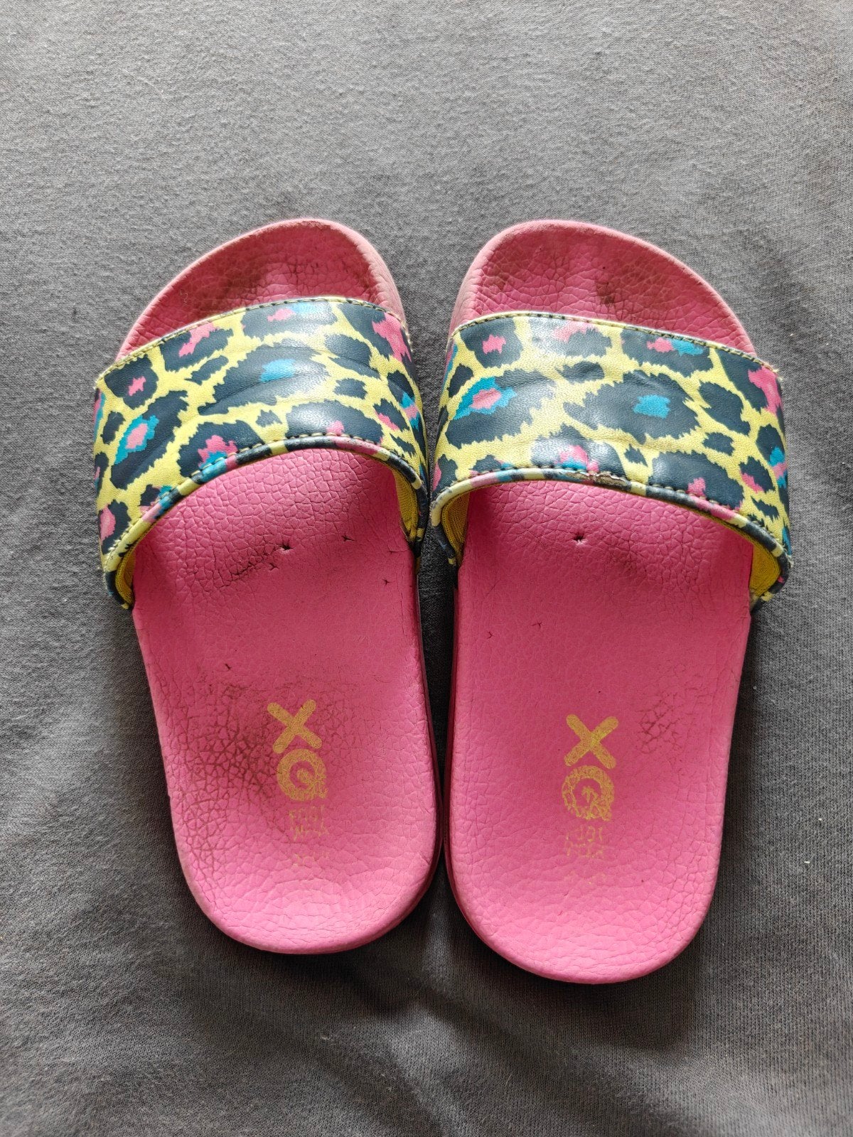 Slippers maat 28, Kinderen en Baby's, Kinderkleding | Schoenen en Sokken, Ophalen, Gebruikt, Meisje, Overige typen