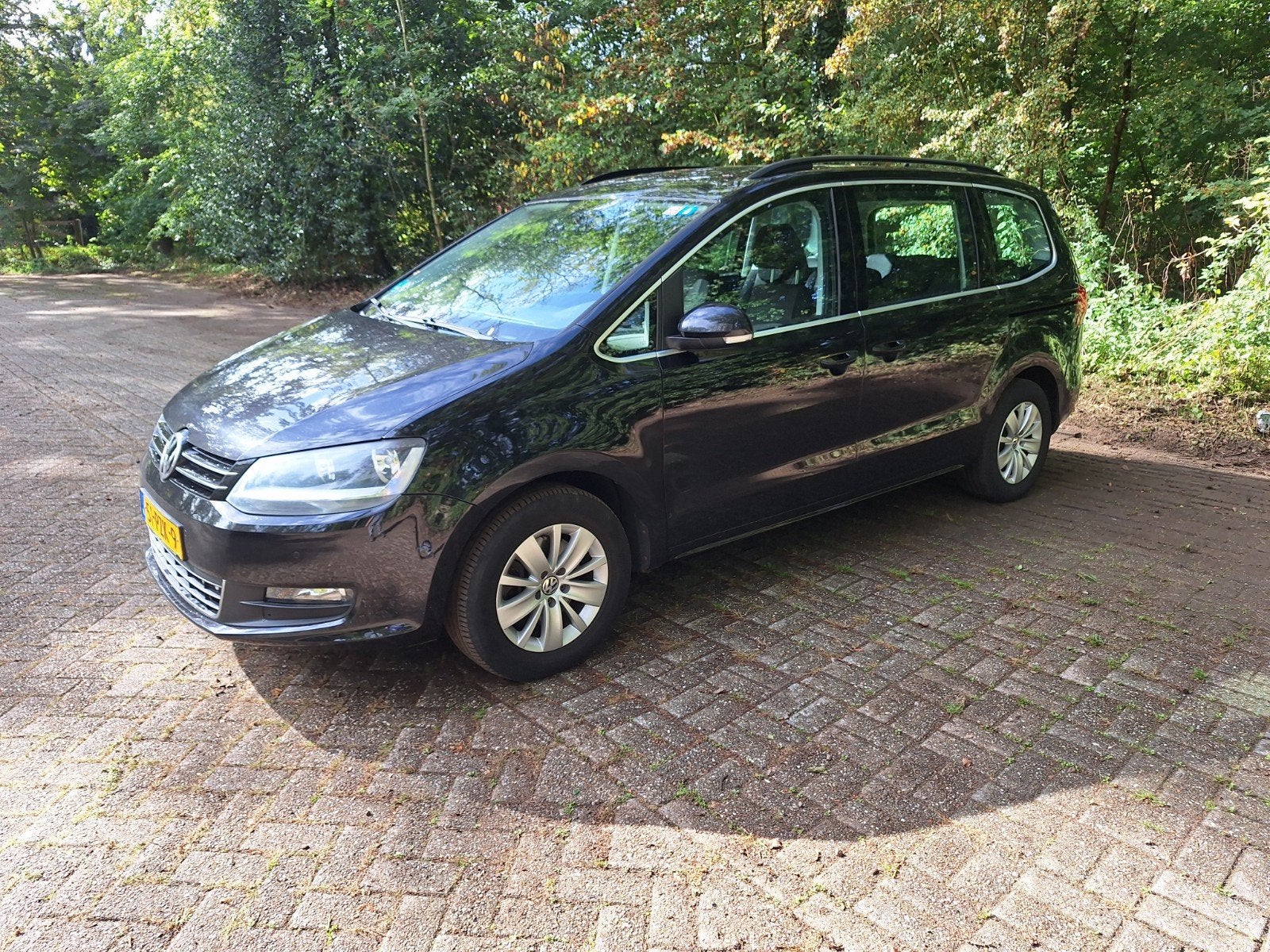 Volkswagen Sharan 1.4 TSI 110KW 2011 Zwart, 7 pers. uitv., Auto's, Voorwielaandrijving, Stof, 1800 kg, Zwart