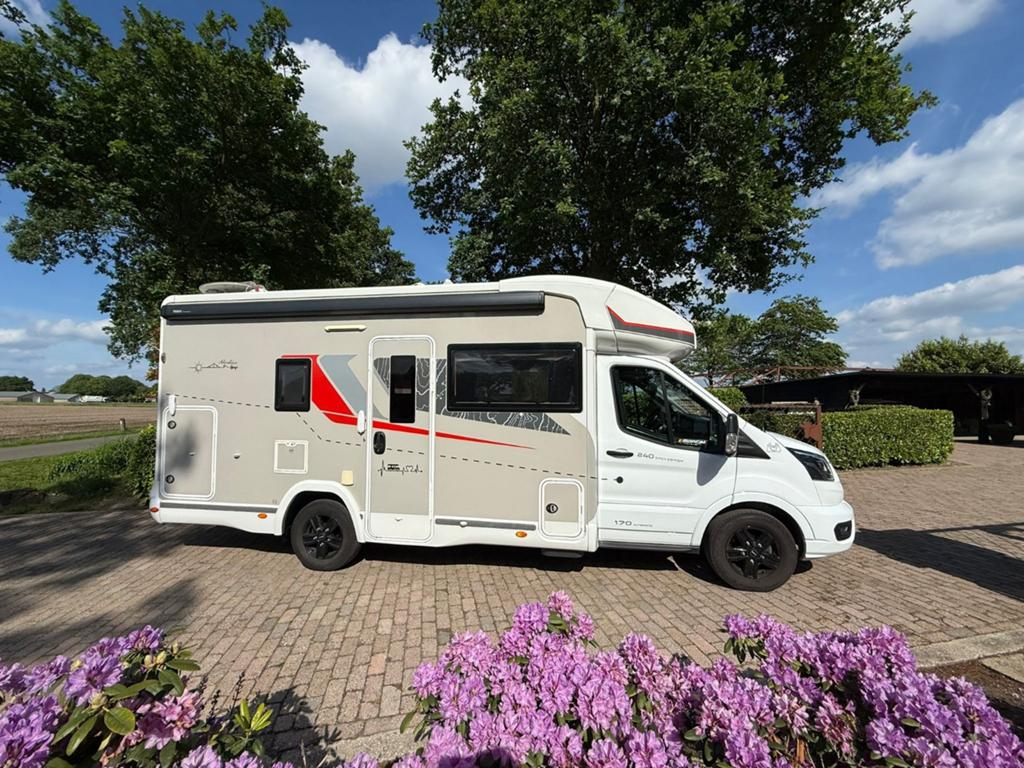 Ford Challenger 240 Automaat 170 Pk Diesel Euro 6 Camper, Caravans en Kamperen, Campers, Automaat, Ringverwarming, Ford, 6 tot 7 meter