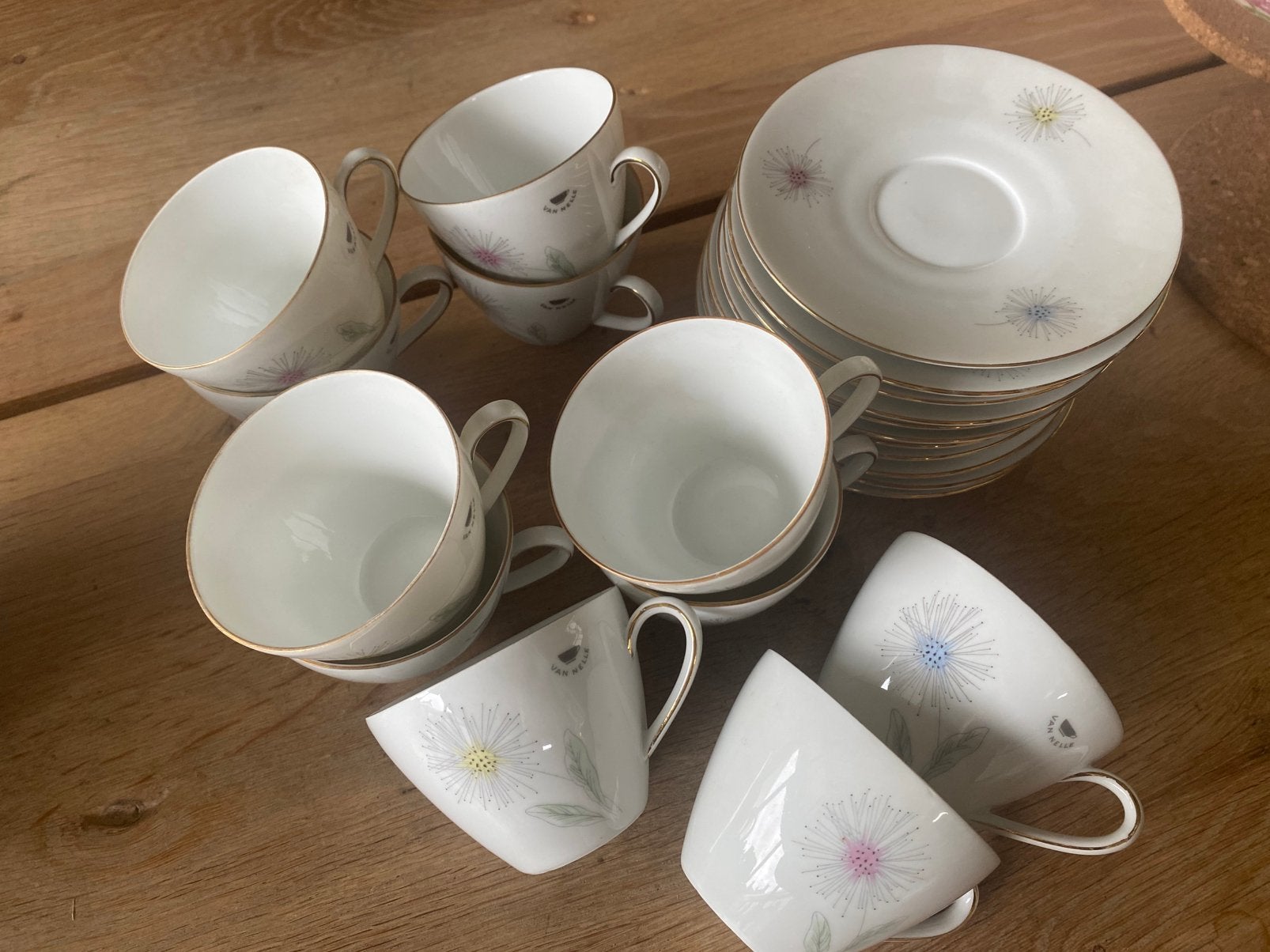 Van Nelle theeservies, Ophalen
