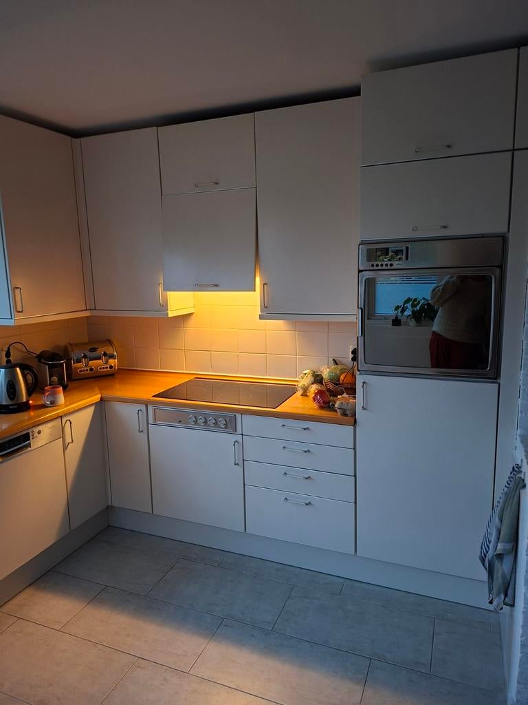 Siematic retro keuken met moderne apparatuur, Huis en Inrichting, Ophalen, Graniet of Steen