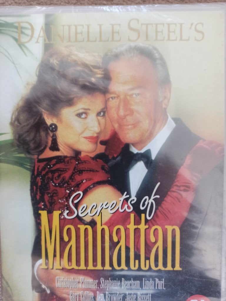 Daniëlle Steel's Family album of Secrets Manhattan(nieuw), Alle leeftijden, Ophalen of Verzenden, Nieuw in verpakking, Romantiek