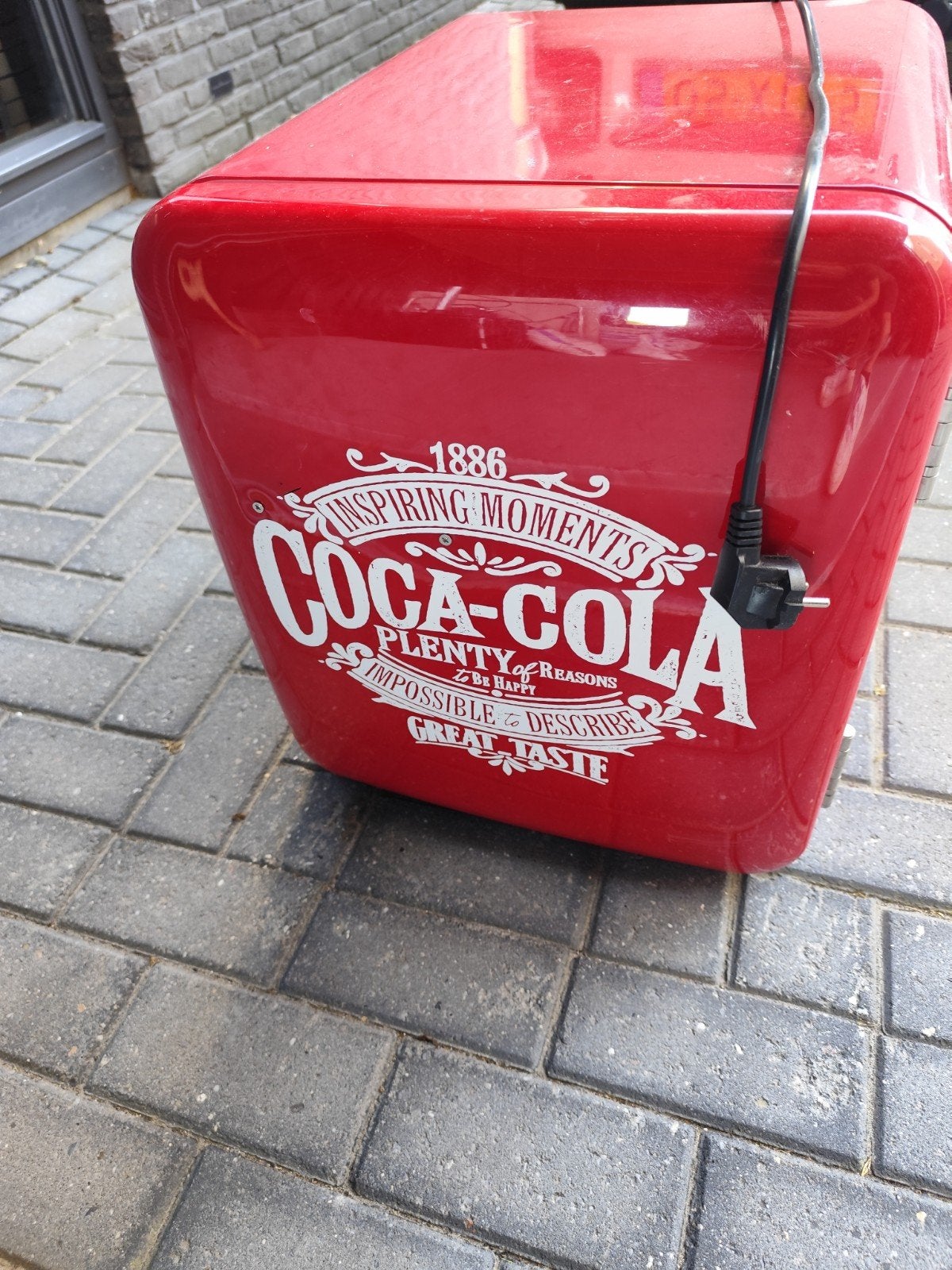 Coca-Cola Mini Koelkast - CUBES CC 138 - 48L, Ophalen, Minder dan 85 cm, Minder dan 75 liter, 45 tot 60 cm