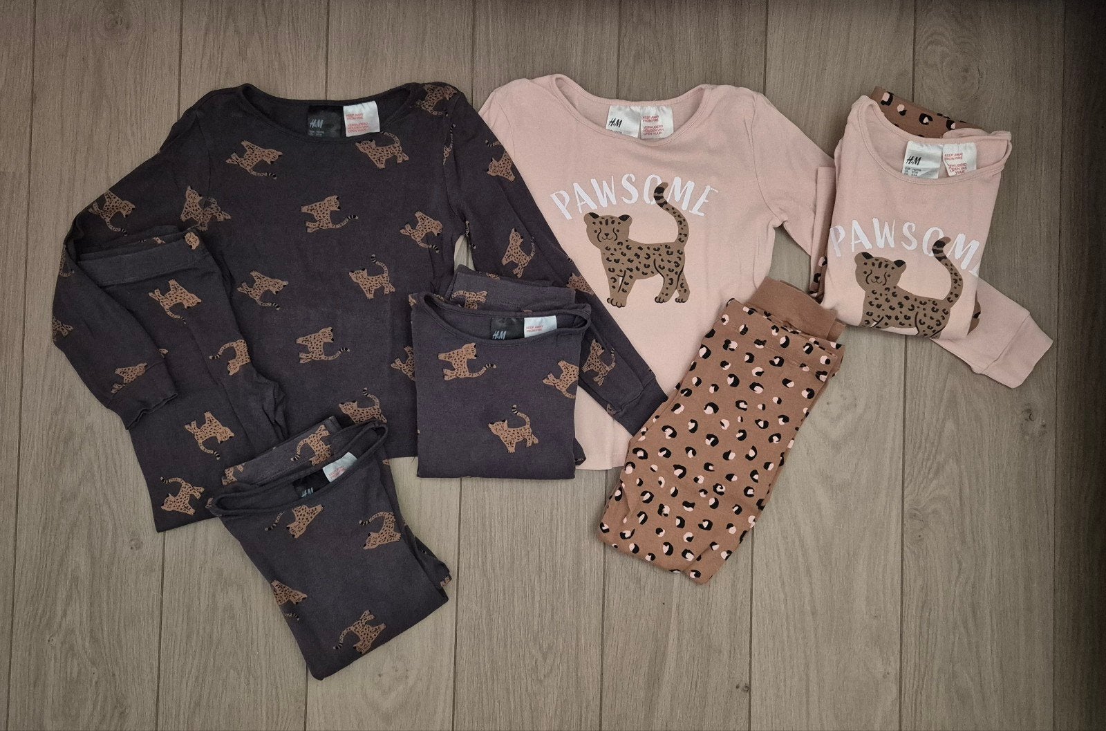 5x H&M pyjama nachtkleding panther mt 110/116 zgan

5 pyjama, Ophalen of Verzenden, Zo goed als nieuw, Meisje, Nacht- of Onderkleding