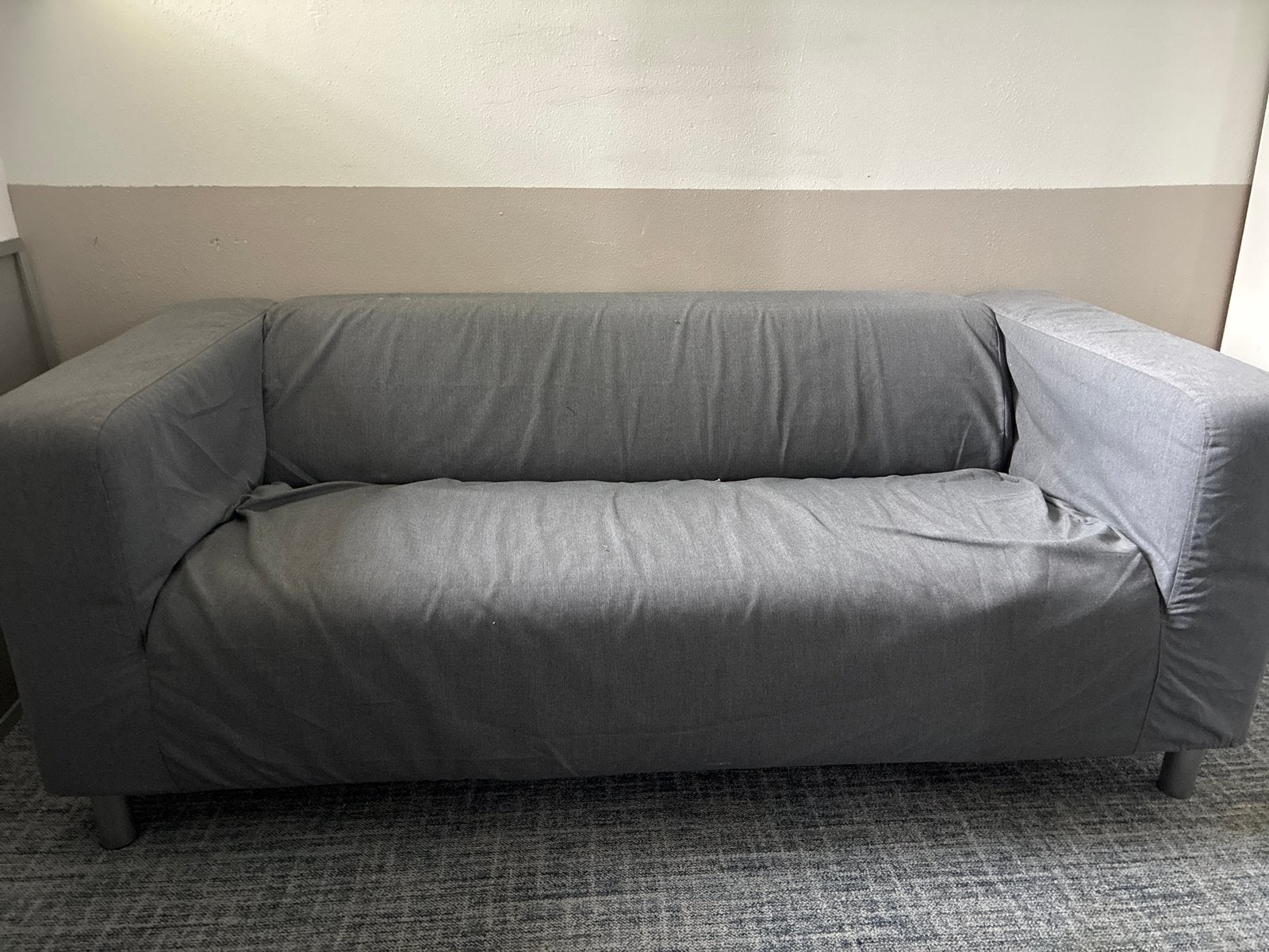 Klippan met Grijze hoes, Huis en Inrichting, Ophalen, Gebruikt, 150 tot 200 cm, Tweepersoons