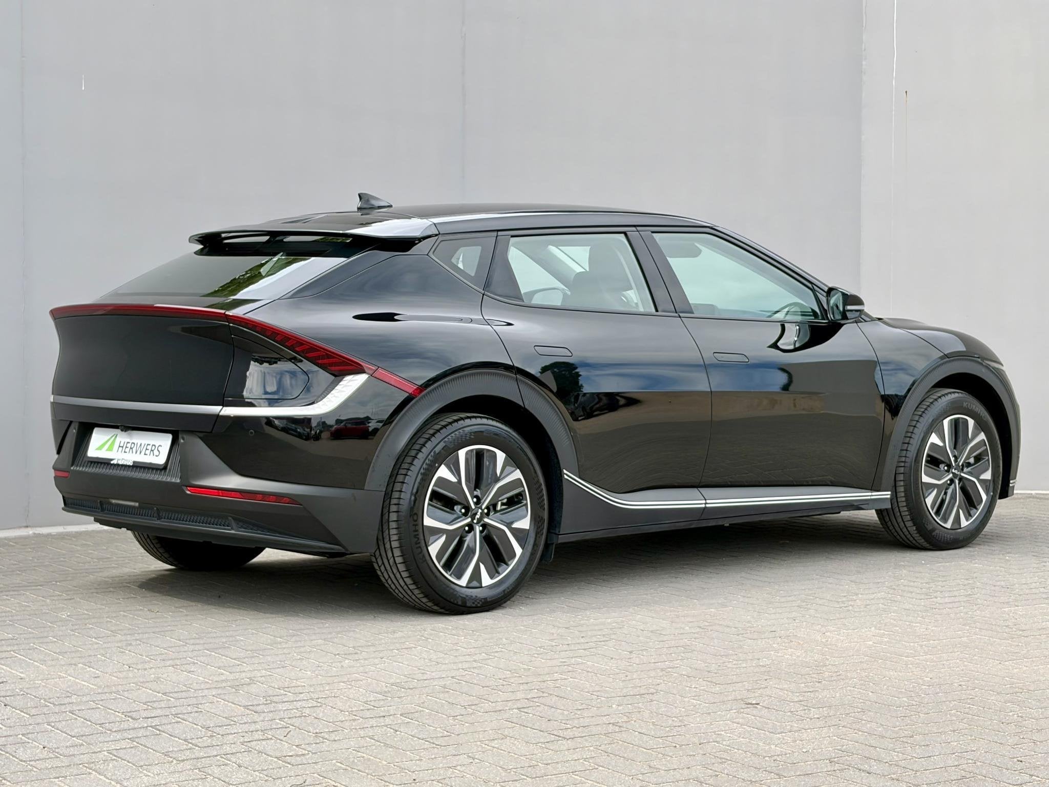 Kia EV6 Edition 77.4 kWh / SOH 100% / Fabrieksgarantie tot 0, Auto's, Automaat, 228 pk, Gebruikt, Zwart