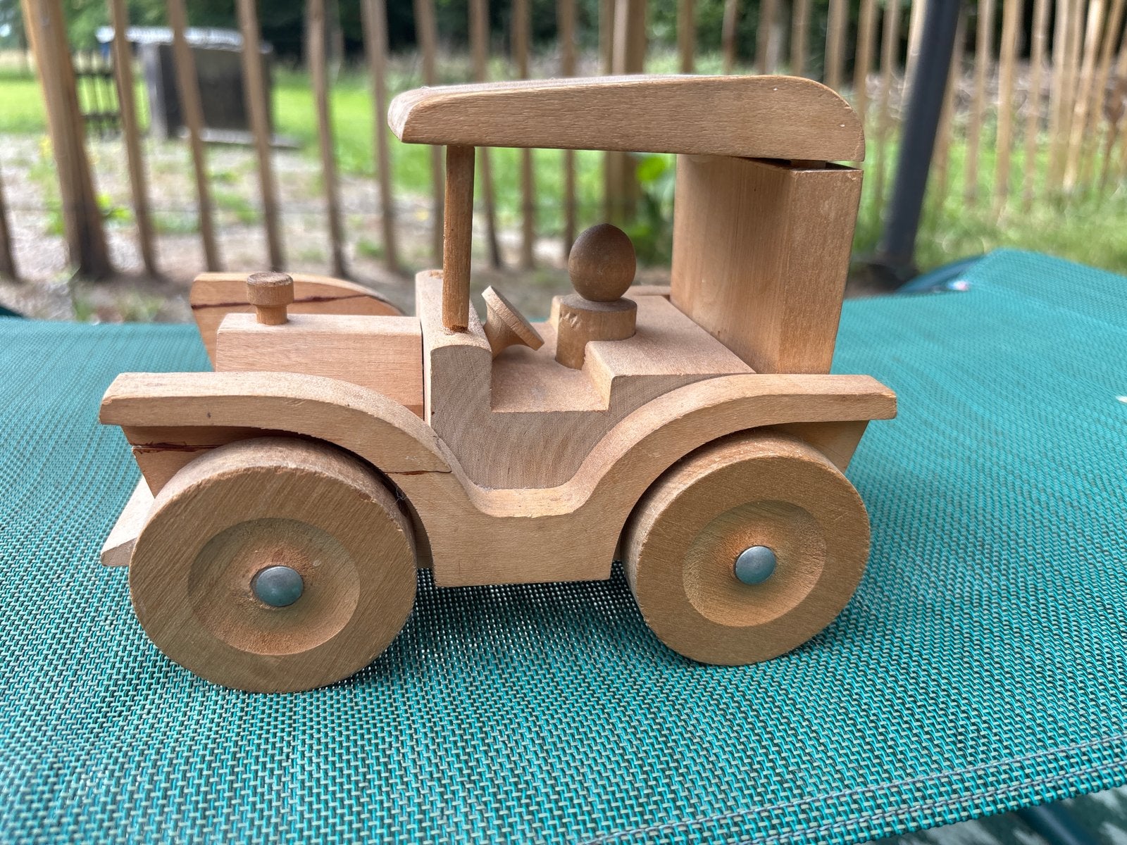Vintage houten speelgoedauto - Made in Finland, Ophalen of Verzenden