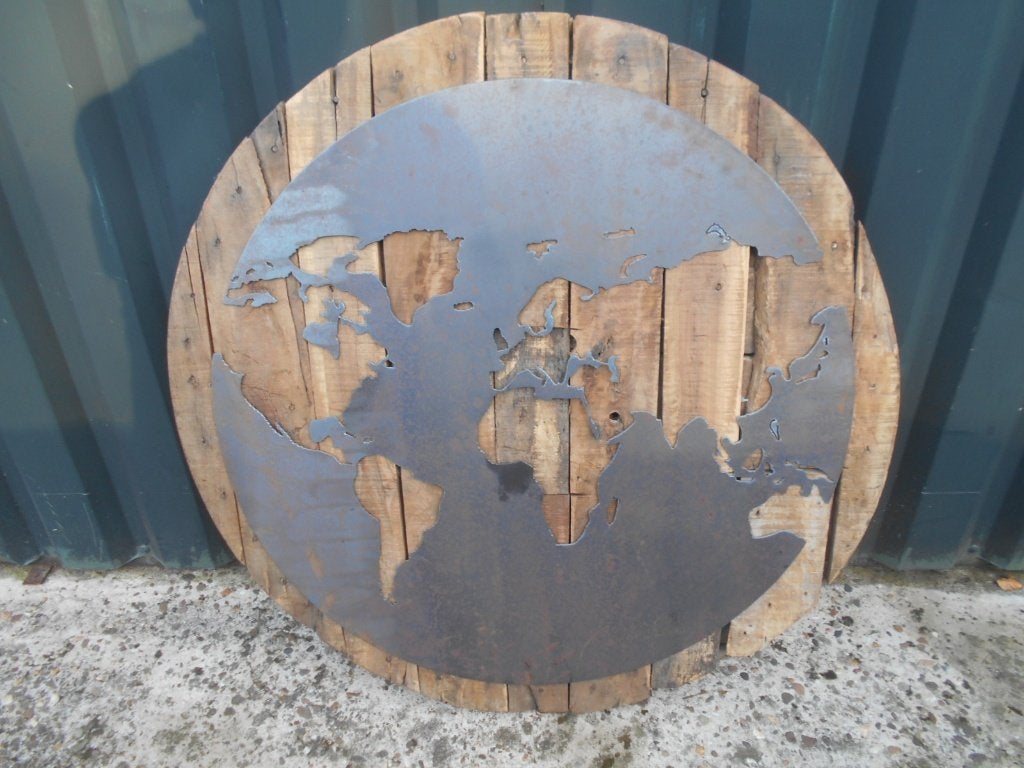 Wereldkaart op hout, Ophalen, Zo goed als nieuw