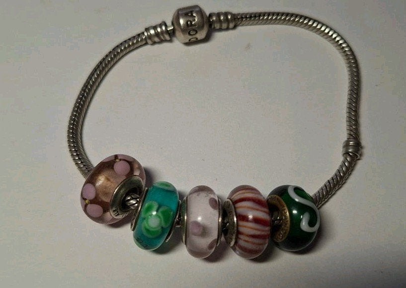 pandora zilveren armband met glas bedels., Sieraden, Tassen en Uiterlijk, Ophalen of Verzenden, Zo goed als nieuw, Zilver, Zilver