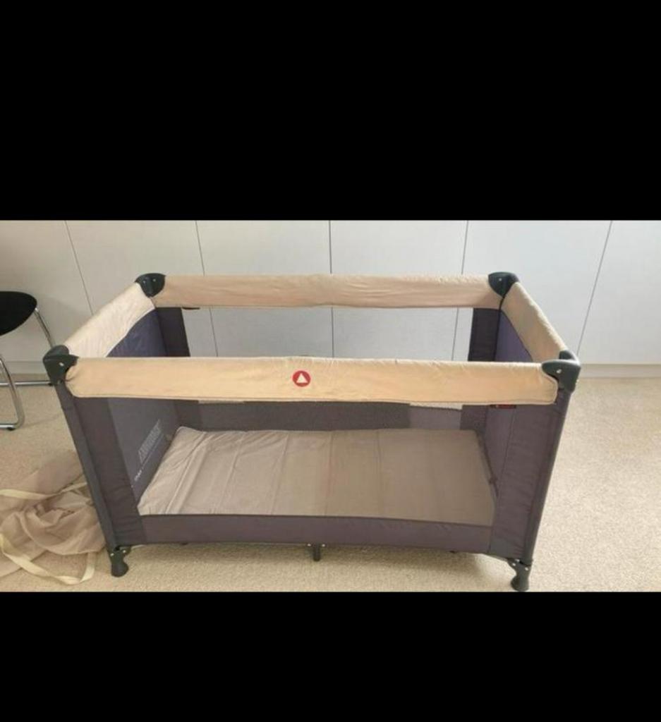 Baby campingbed, Ophalen, Zo goed als nieuw, Minder dan 140 cm, Matras