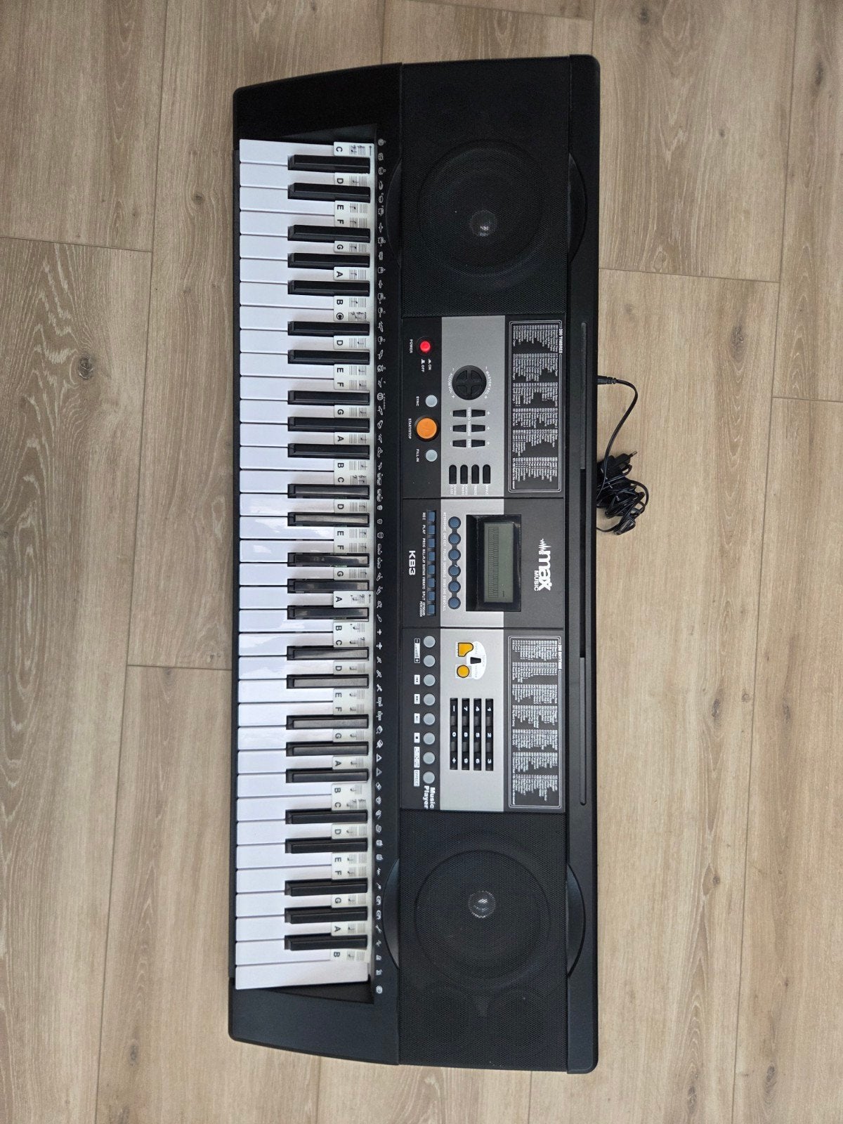 Maxmusic Keyboard KB3 + Beginners boek Dit is een hit, 61 toetsen, Zo goed als nieuw, Met standaard, Ophalen
