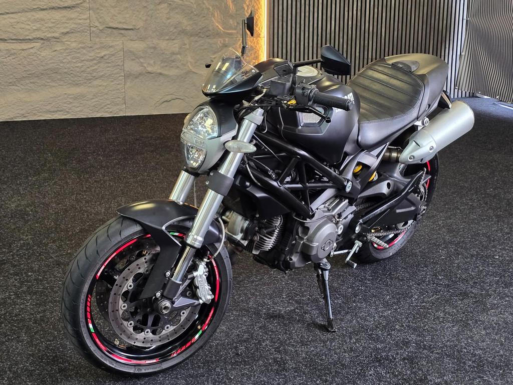 Ducati Tour Monster 696 Plus|ZWART|HANDVERWARMING|GARANTIE|M, Handvatverwarming, Via Antonio Cavalieri Ducati. 3
40132  Bologna, IT