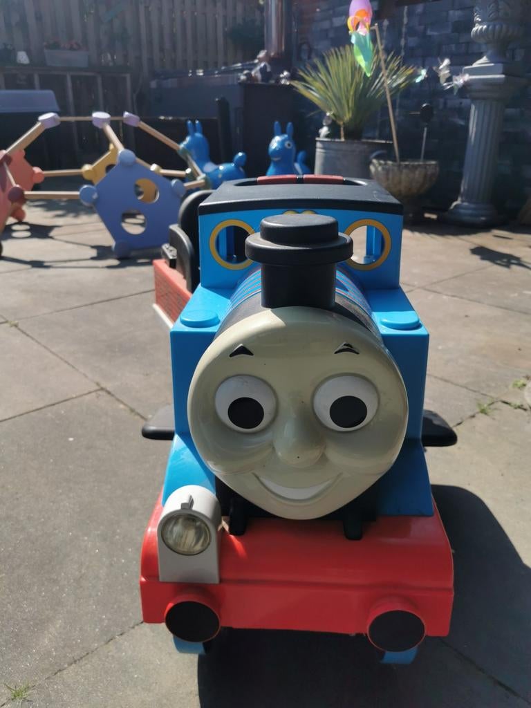 Thomas de trein elektrische ride on, Kinderen en Baby's, Speelgoed | Thomas de Trein, Ophalen