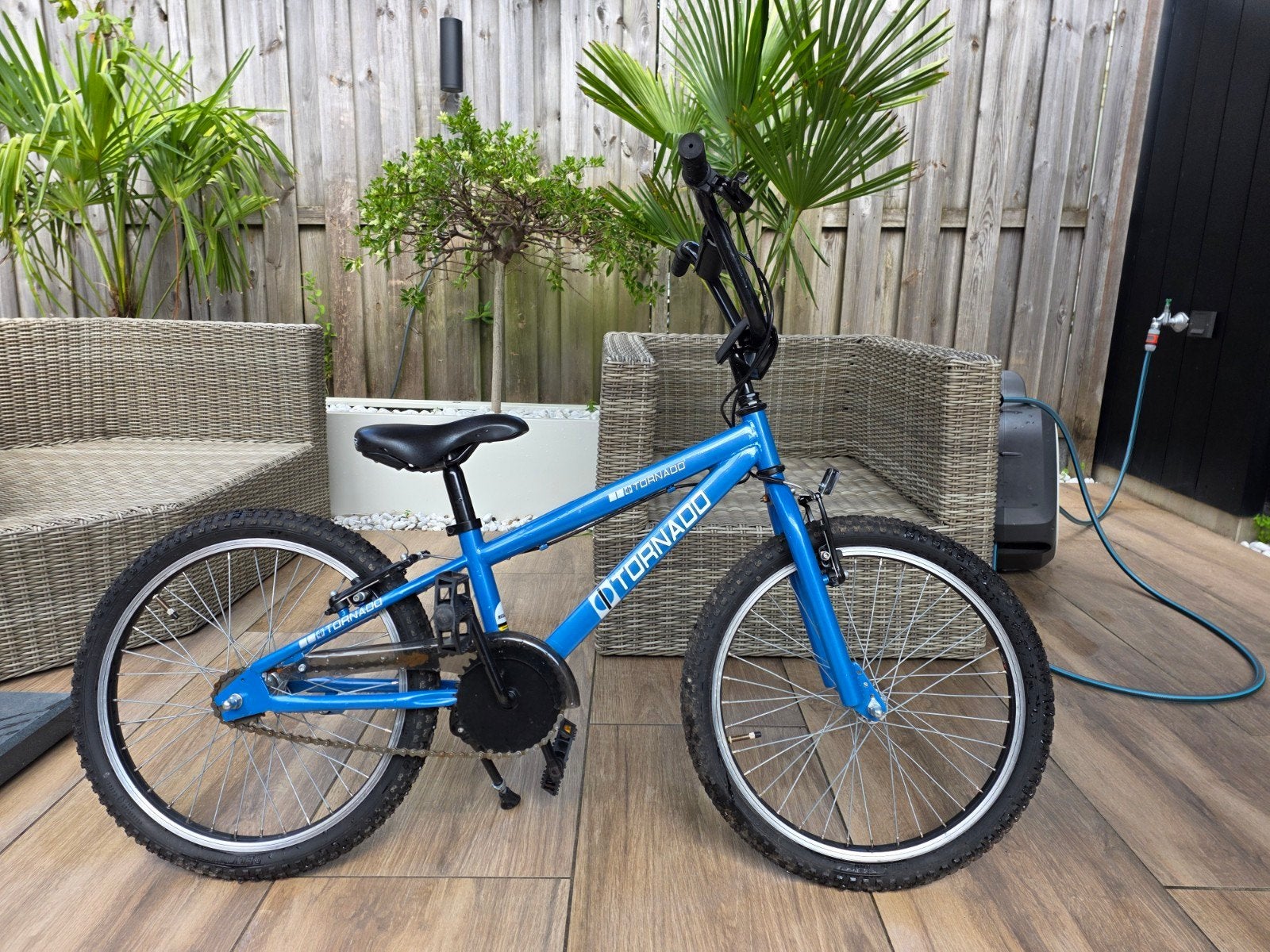 Blauwe Tornado BMX fiets - 24 inch, Fietsen en Brommers, Fietsen | Crossfietsen en BMX, Ophalen, Staal, Velgrem, V-brakes