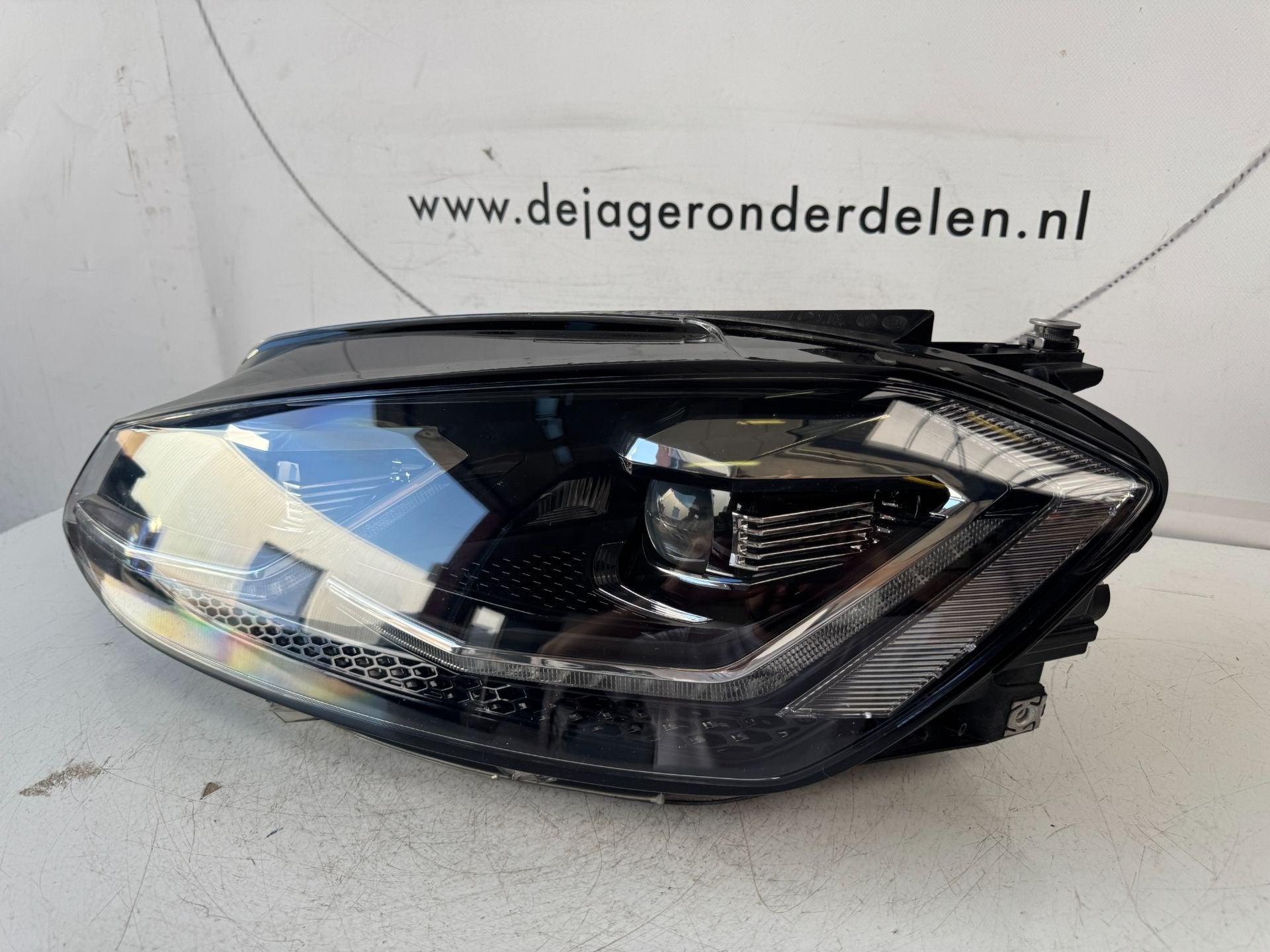 VW GOLF 7,5 7 R FACELIFT KOPLAMP LINKS VOL LED 5G1941081C, Gebruikt, Volkswagen, Volkswagen AG, Berliner Ring 2
38440  Wolfsburg, DE