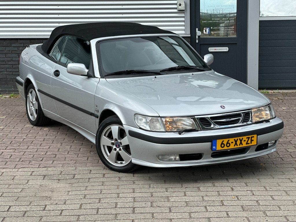 Saab 9-3 9.3 YOUNGTIMER LAK IN NIEUWSTAAT (bj 2002), Auto's, Saab, Gebruikt, 4 cilinders, 4 stoelen, 1600 kg