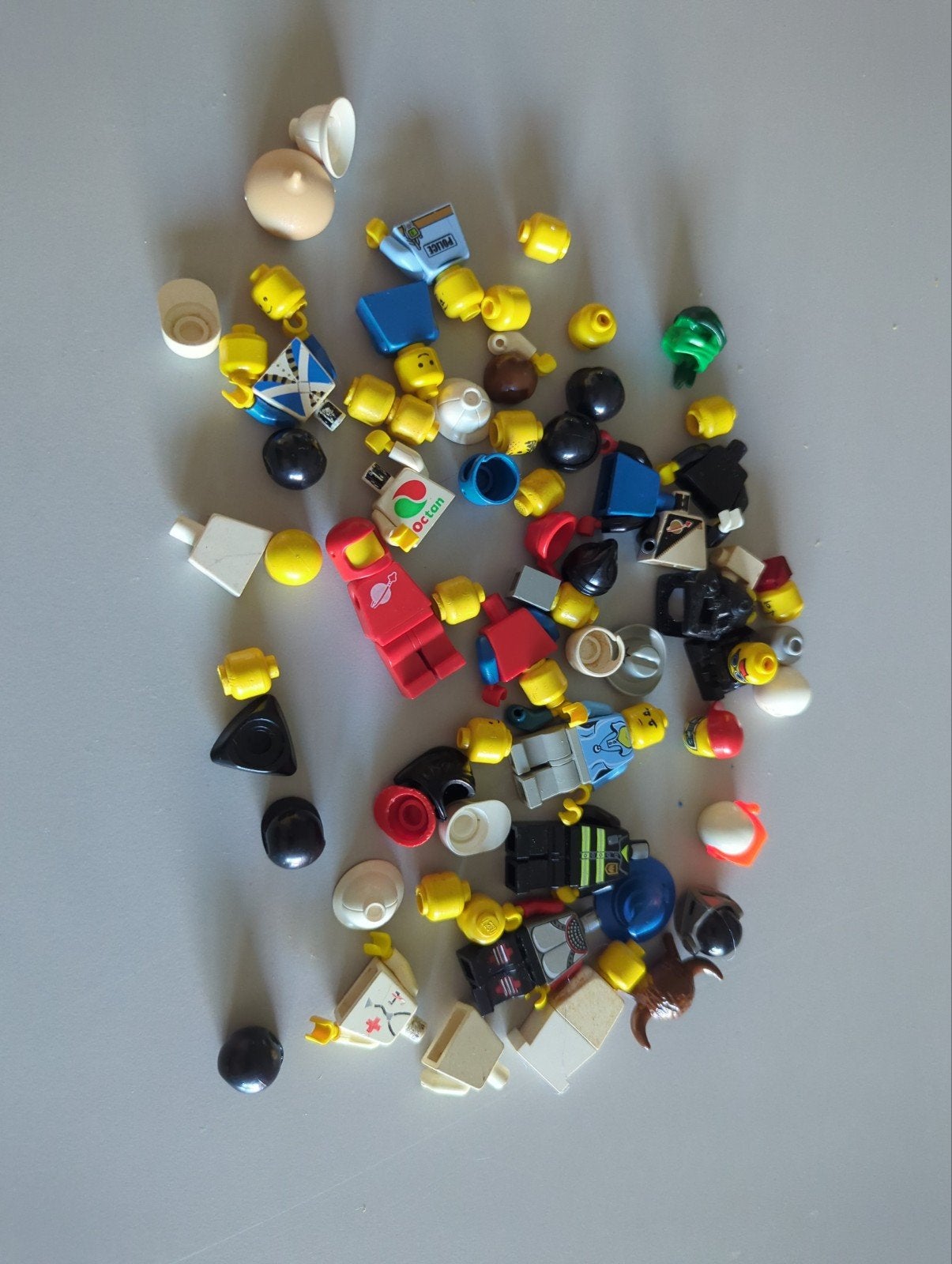 Grote partij LEGO minifiguren en onderdelen, Ophalen of Verzenden
