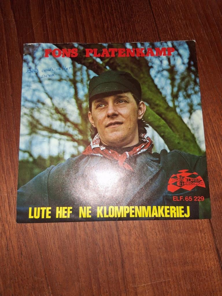 Fons Platenkamp - Lute Hef Ne Klompenmakeriej Single, Gebruikt, 7 inch, Ophalen of Verzenden, Nederlandstalig