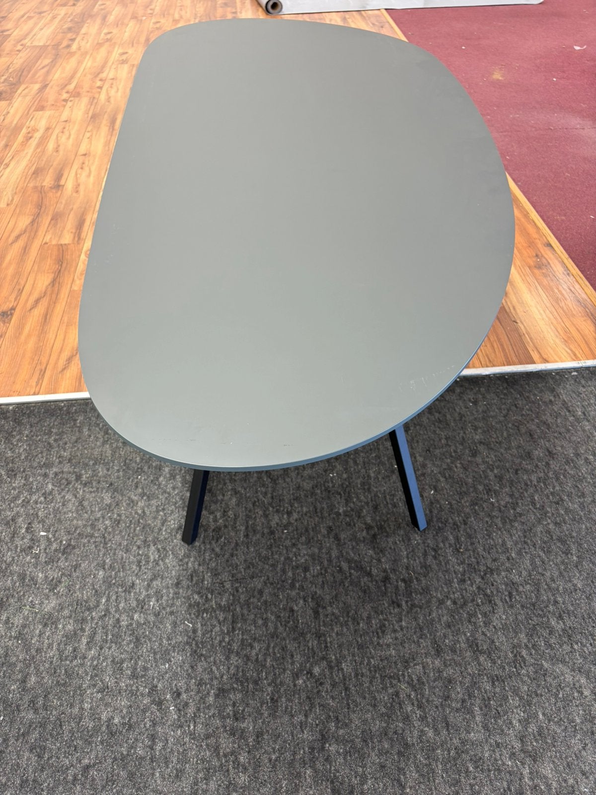 Dyyk eetkamertafel Float, Ophalen, 200 cm of meer, 50 tot 100 cm, Zo goed als nieuw