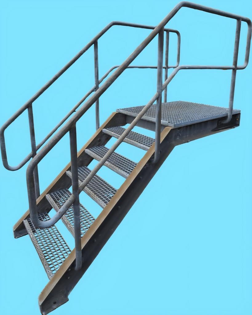 Lage bordestrap gegalvaniseerd stalen trap 117cm ex-laaddock, Doe-het-zelf en Verbouw, Ophalen, Gebruikt, Trap, Minder dan 2 meter