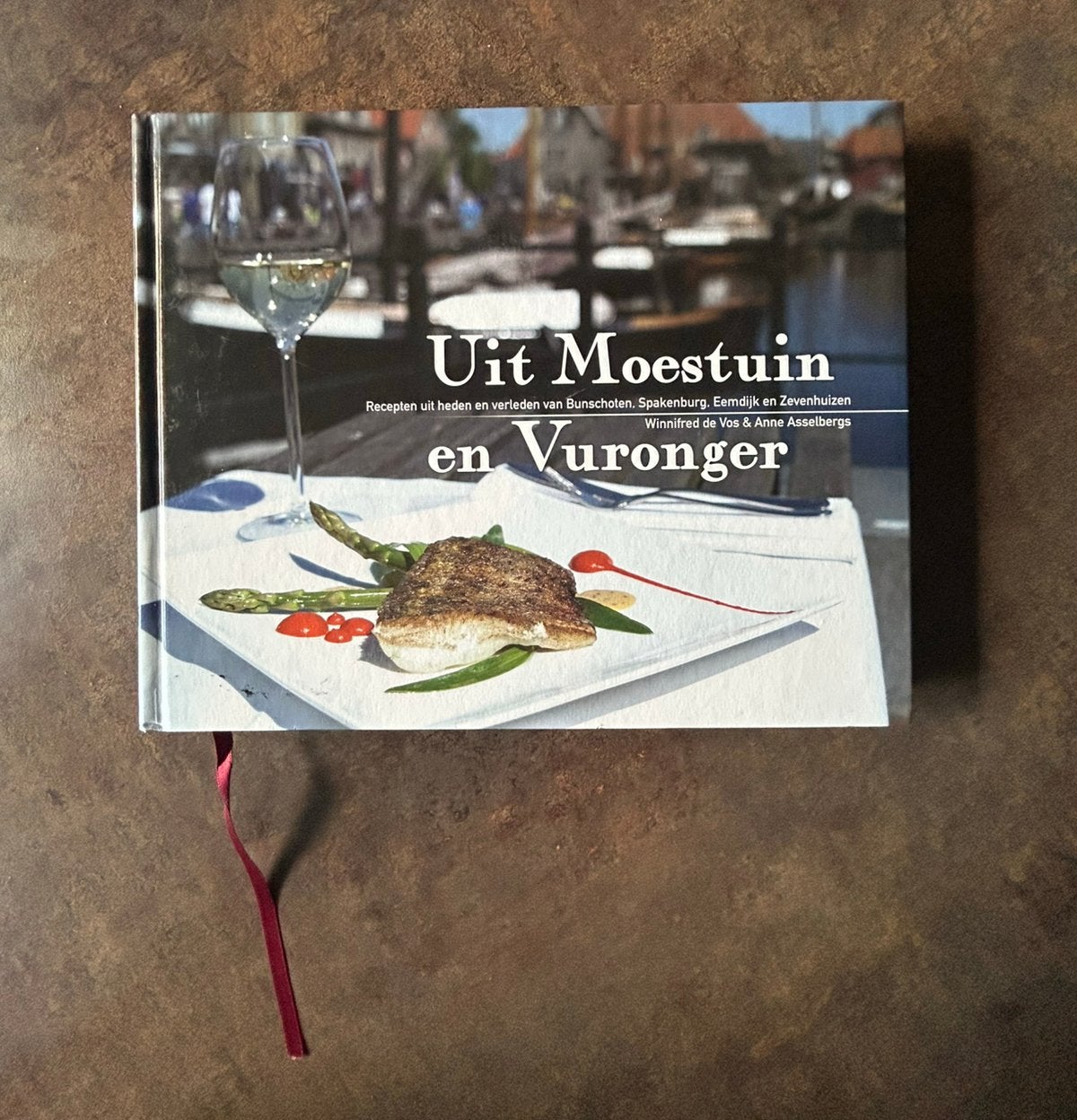 Uit Moestuin en Vuronger Recepten, Boeken, Ophalen of Verzenden, Zo goed als nieuw
