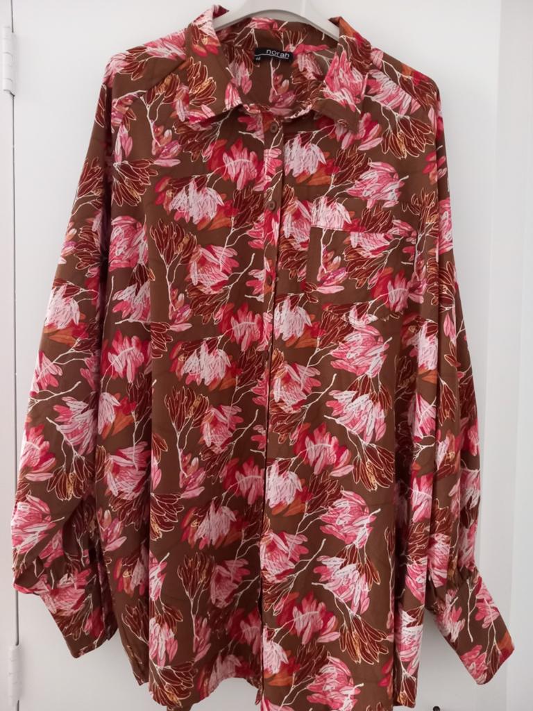 Nieuw! Bruin gebloemde NORAH blouse/ tuniek , mt 48,, Bruin, Blouse of Tuniek, Nieuw, Ophalen of Verzenden