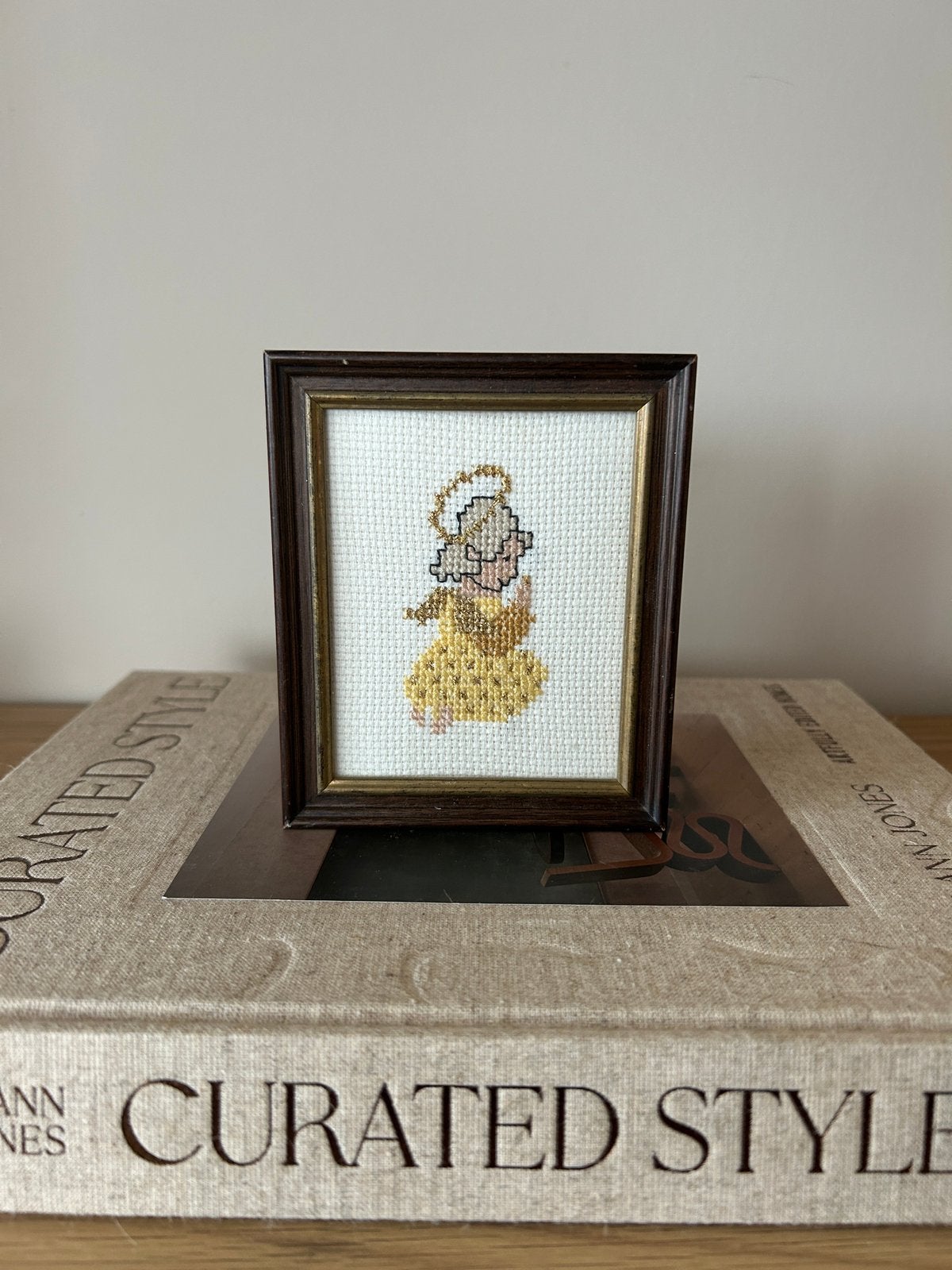 Vintage kruissteek engel in lijst | Handgemaakt borduurwerk, Ophalen of Verzenden
