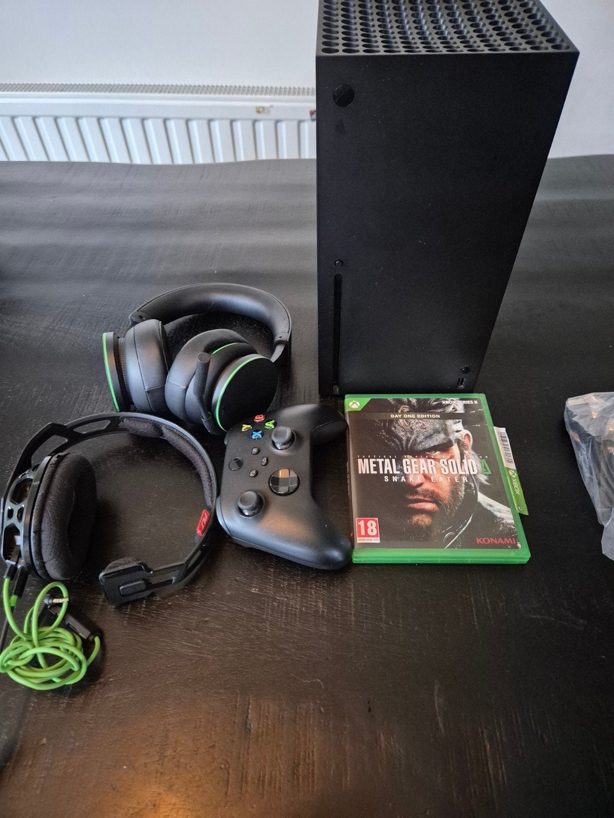 Xbox Series X Bundel: Console, Controller, Headsets, Game, Ophalen of Verzenden, Zo goed als nieuw, Xbox Series X