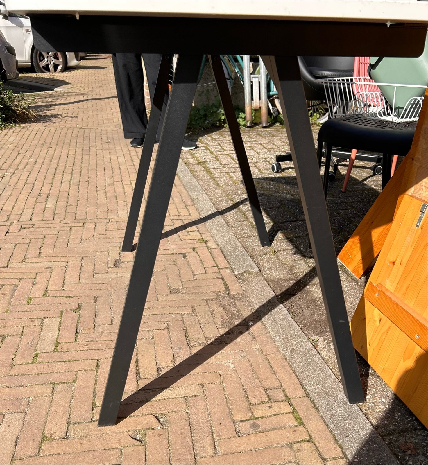 IKEA Tommaryd tafel 130x70 cm - Wit met zwart onderstel, Ophalen, Kunststof, Gebruikt, 100 tot 150 cm