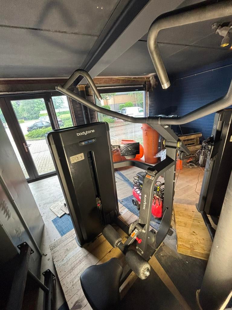 GLOEDNIEUWE BodyTone PullDown incl. Scherm, Doe-het-zelf en Verbouw, Ophalen, Zo goed als nieuw