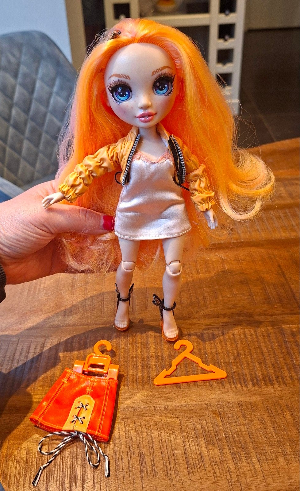 Rainbow High pop met oranje haar en extra outfit, Ophalen of Verzenden, Zo goed als nieuw, Overige typen