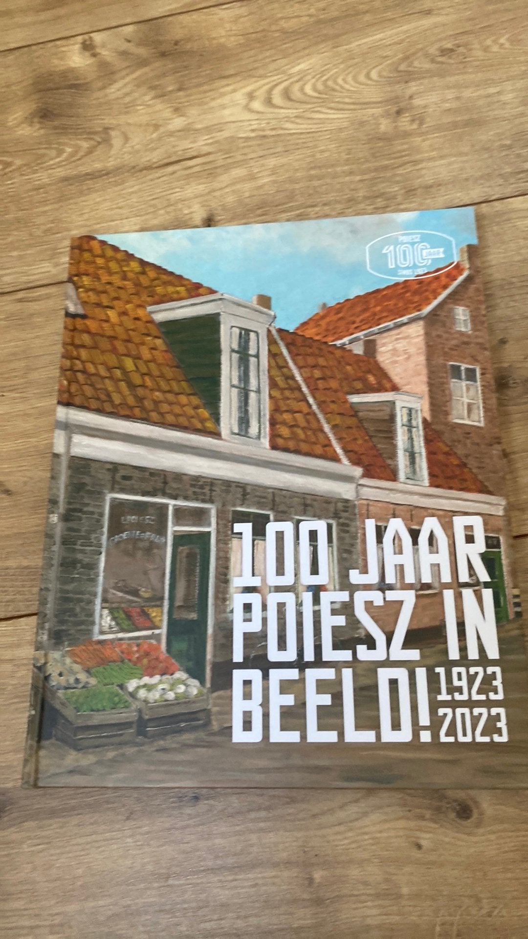 Boek 100 jaar poiesz, Ophalen of Verzenden, Zo goed als nieuw
