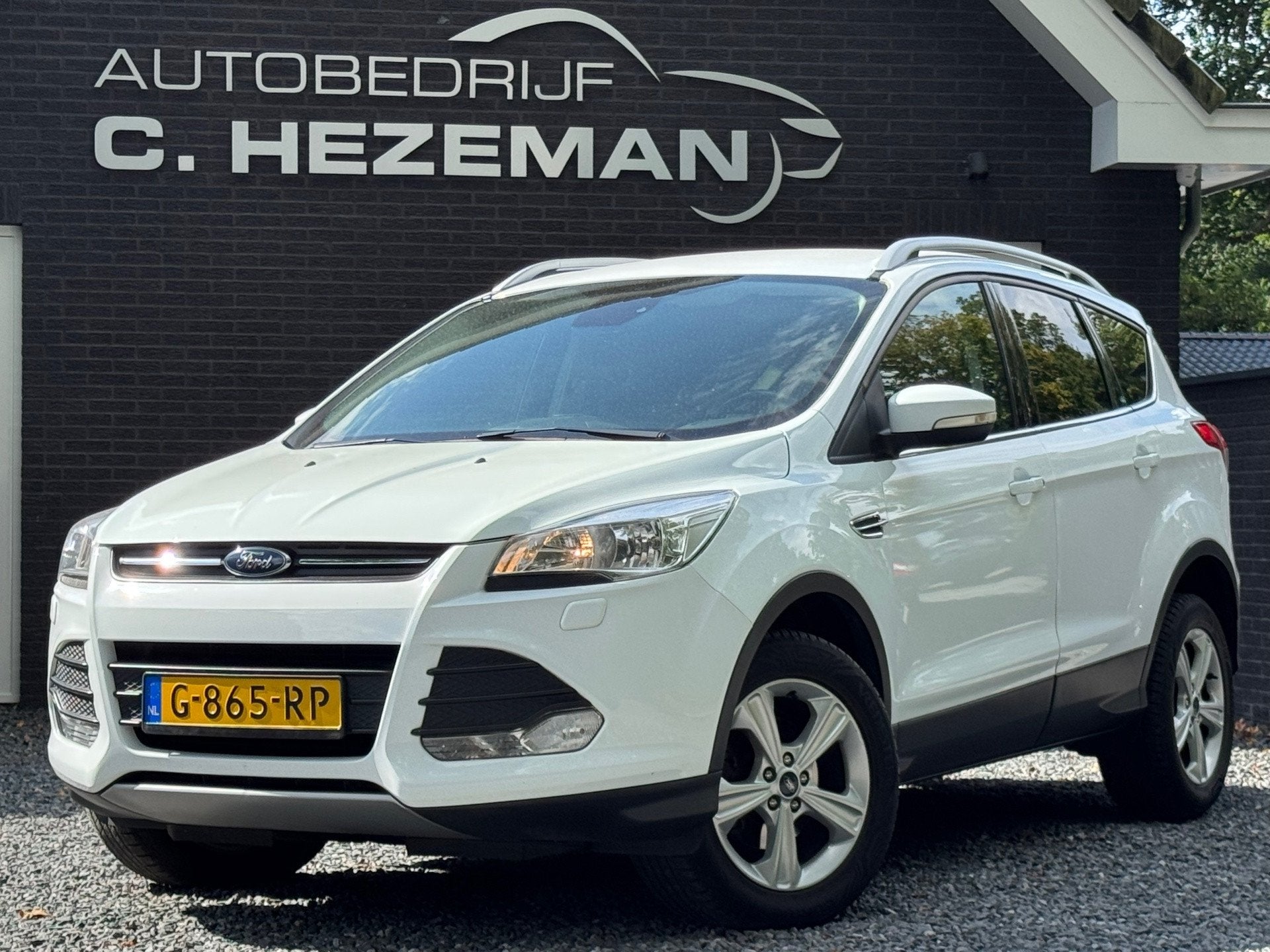 Ford Kuga 1.5 150pk FORD Dealer OH Cruise Control Airco Stoe, Auto's, 4 cilinders, Wit, Bedrijf, Handgeschakeld