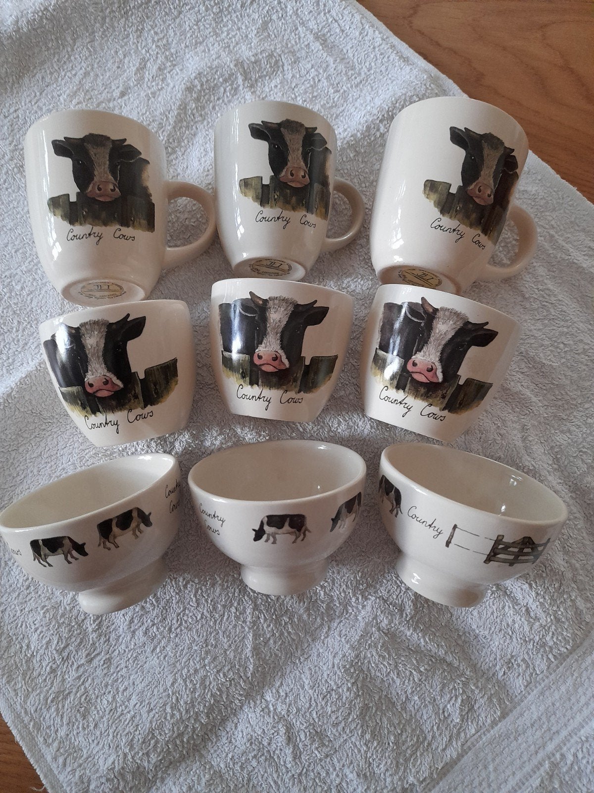 Jet servies koeien, Ophalen, Zo goed als nieuw, Overige stijlen, Kop(pen) en/of Schotel(s)