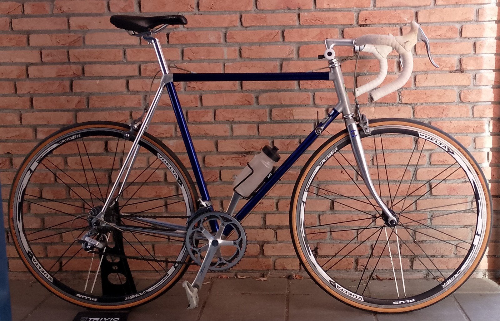 VITUS 979 - Jan Janssen - Shimano Tri Coloure (Dura Ace), 28 inch, Velgrem, Aluminium, Zo goed als nieuw