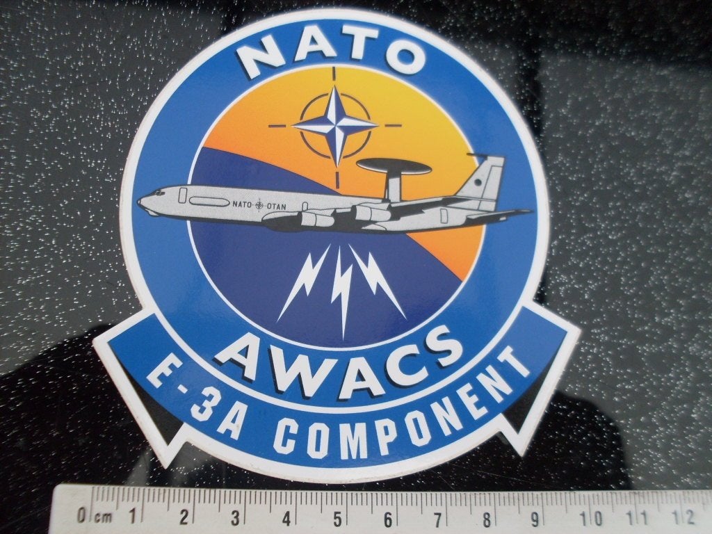 sticker nato otan awacs e-3a component logo embleem, Verzenden, Zo goed als nieuw, Bedrijf of Vereniging