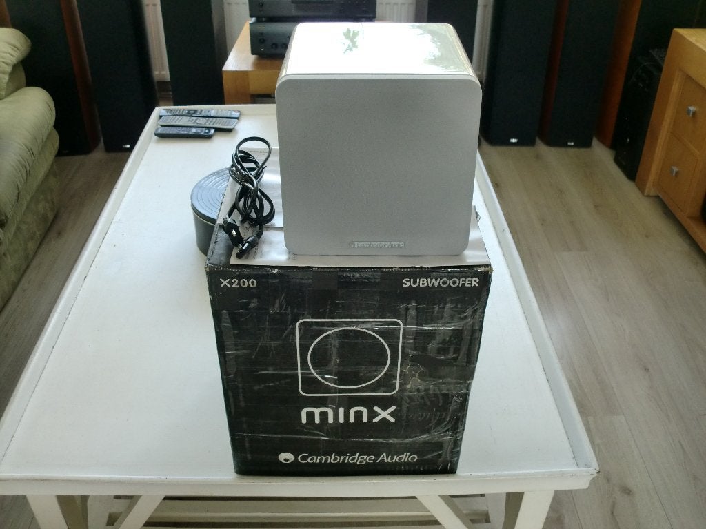Cambridge Audio MINX X200 wit nette staat in doos Subwoofer., Overige merken, Subwoofer, Ophalen of Verzenden, Zo goed als nieuw