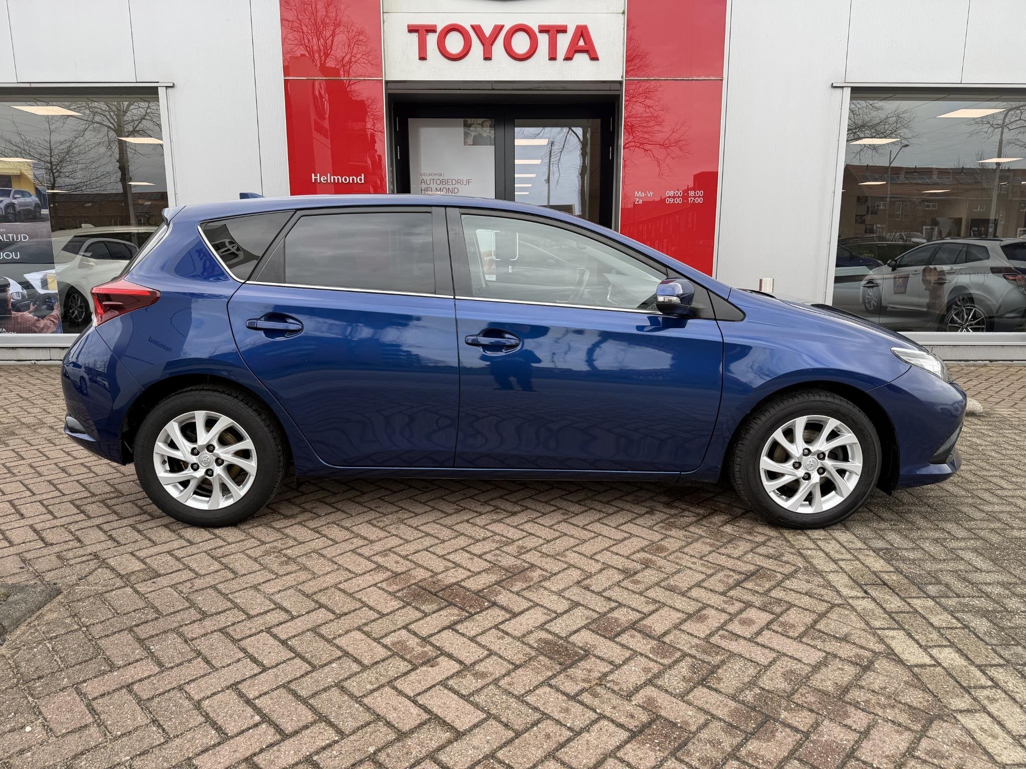 Toyota Auris 1.2T Dynamic | Dealer onderhouden | 1e eigenaar, Gebruikt, Euro 6, 4 cilinders, 1165 kg