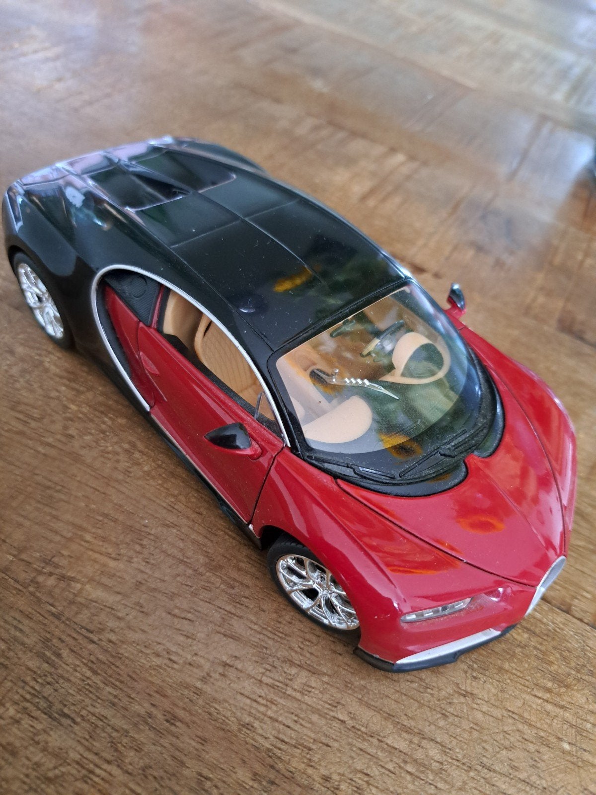 Modelauto Bugatti Chiron Welly 1:24 - Rood/Zwart, Ophalen of Verzenden